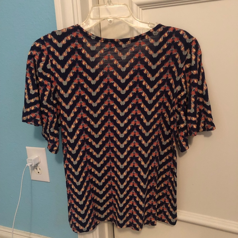 Chevron Top - Picture 2 of 3